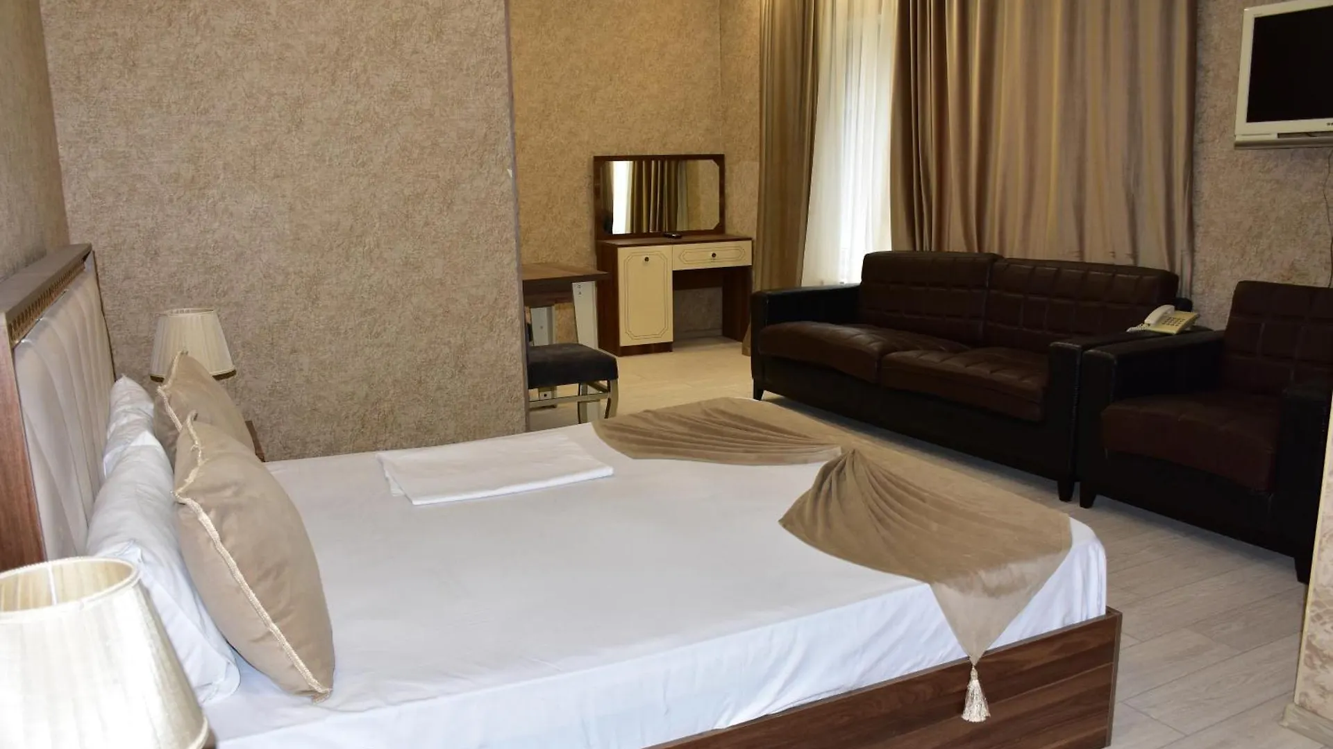 Boulevard Rigs Boutique Hotel バクー 3*,